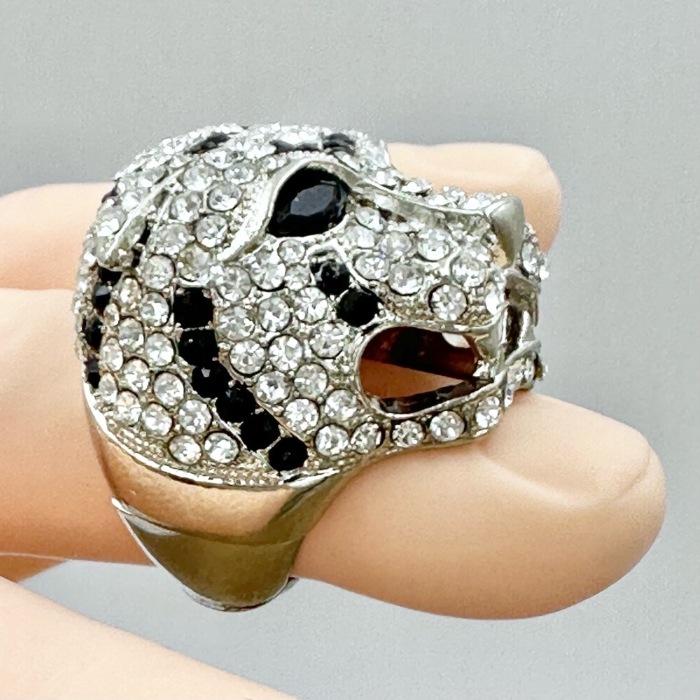 Large Tiger Face Rhinestone Cocktail Stretch Ring - Picture 4 of 7